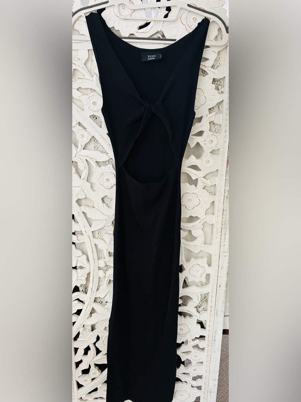 Vici Black Backless Twist-Front Midi Dress
